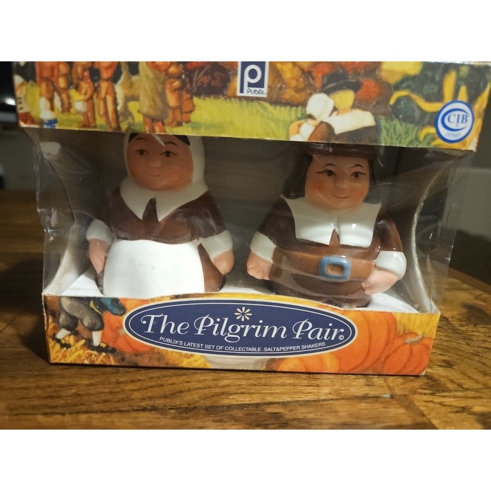 Publix The Pilgrim Pair Salt and Pepper Shakers Thanksgiving Collectible Set NIB